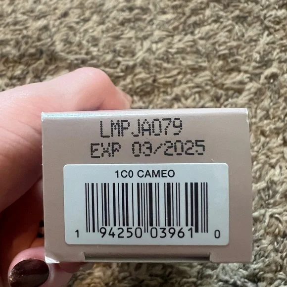 NEW IN BOX Laura Mercier Tinted Moisturizer Light Revealer Shade 1C0 Cameo SPF - Picture 5 of 7